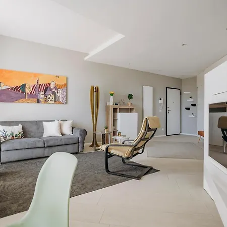 Von Platen Apartment *